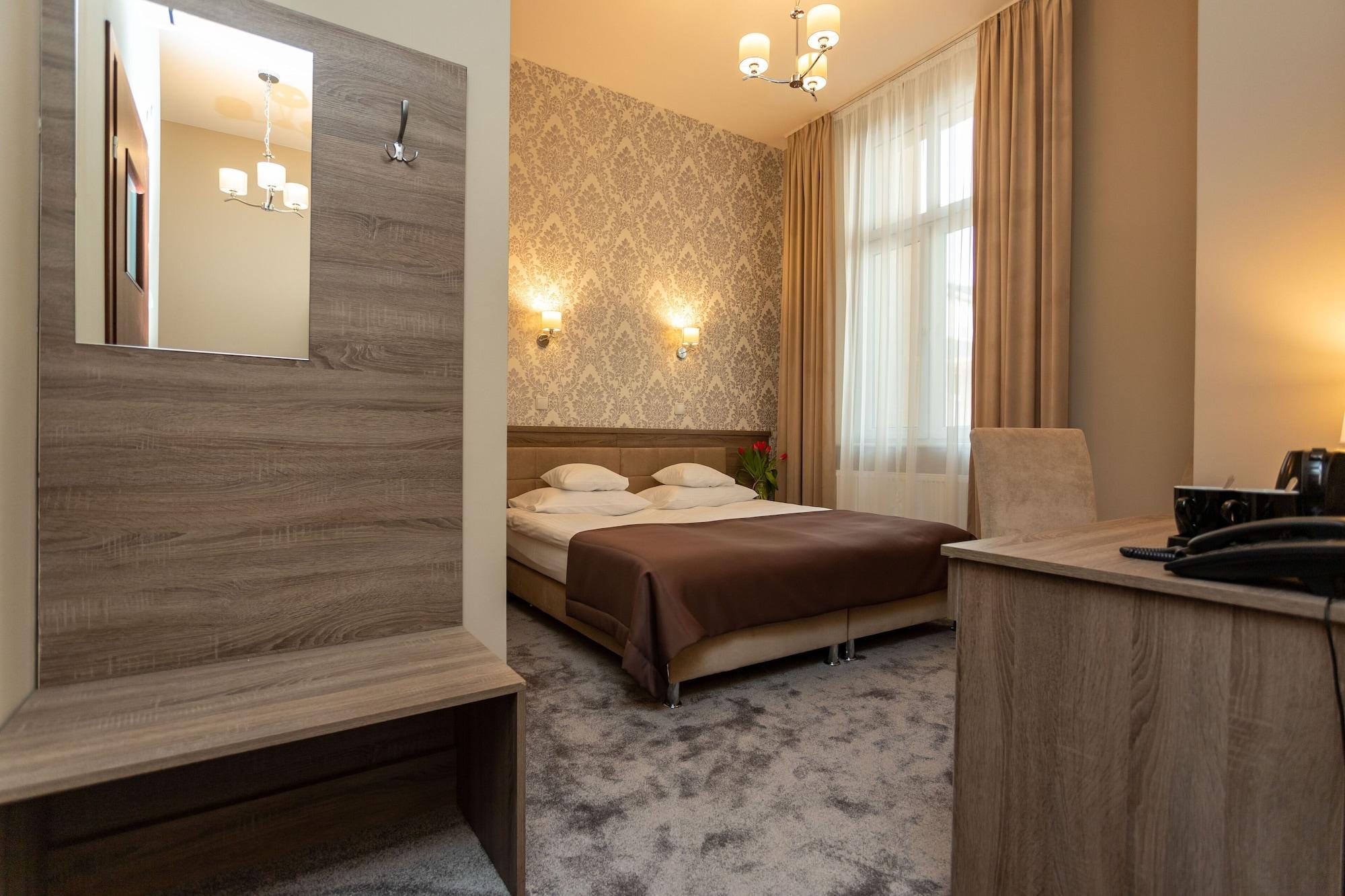 Hotel Maximum คราคูฟ ภายนอก รูปภาพ