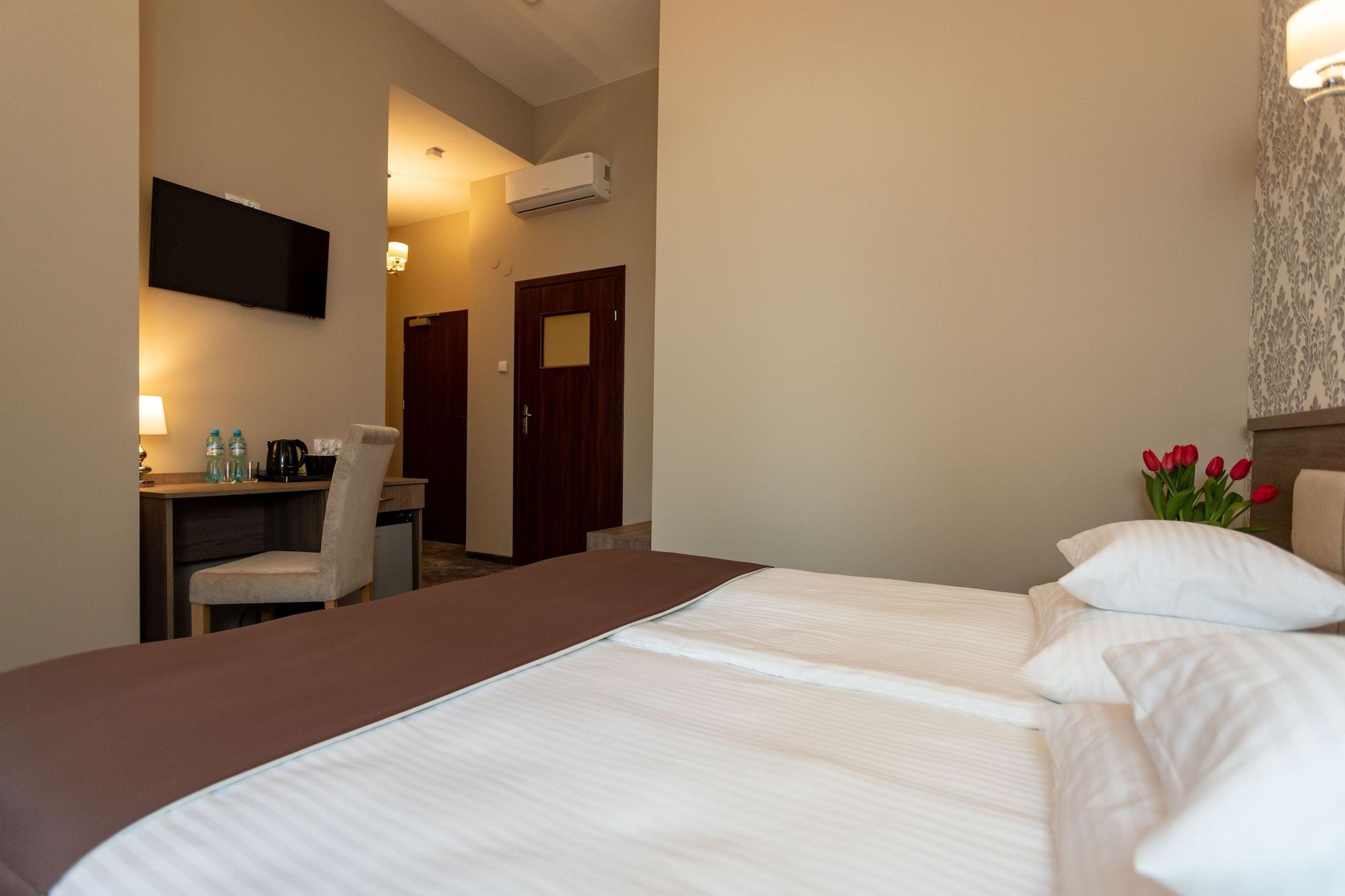 Hotel Maximum คราคูฟ ภายนอก รูปภาพ