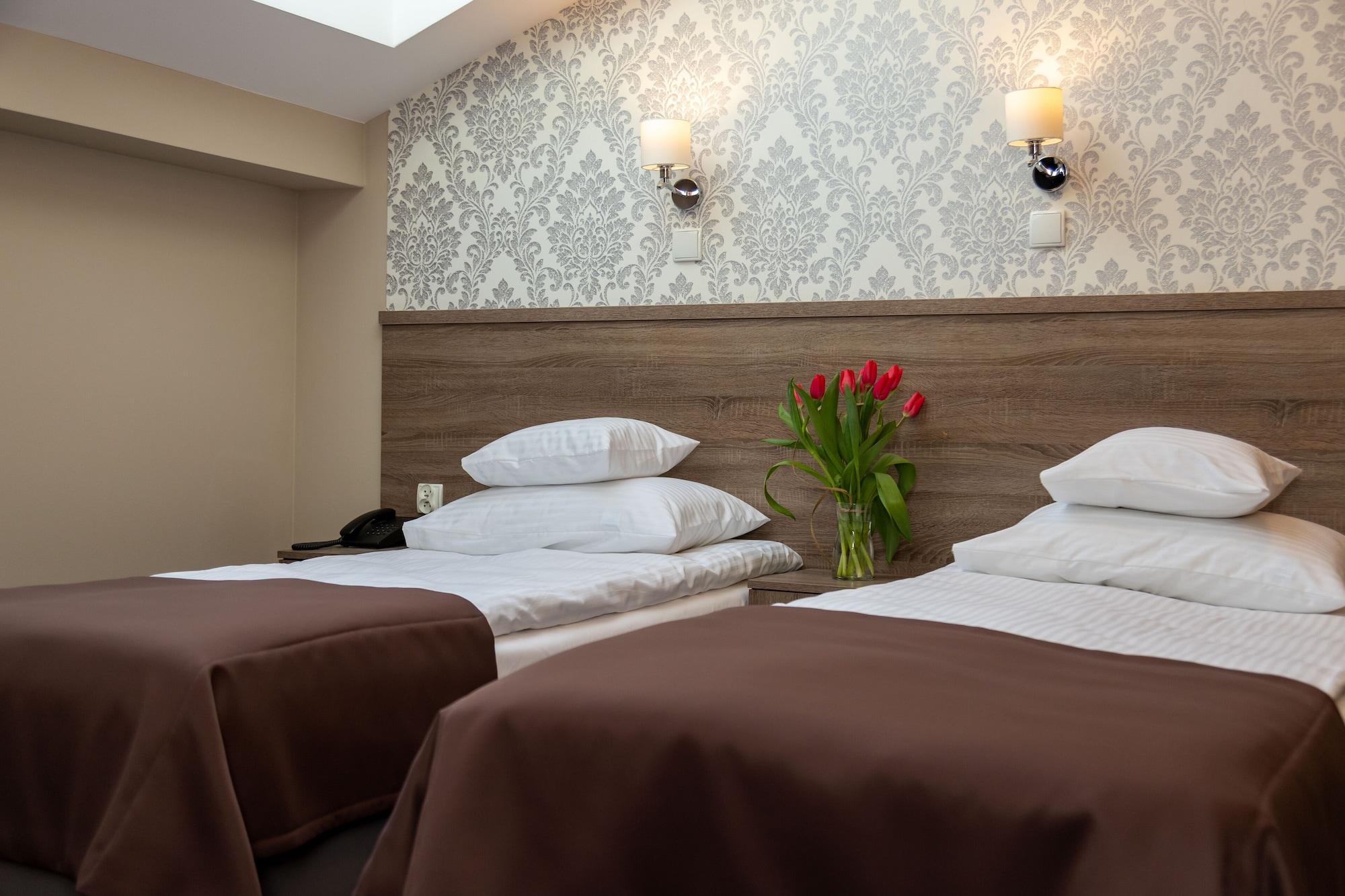 Hotel Maximum คราคูฟ ภายนอก รูปภาพ