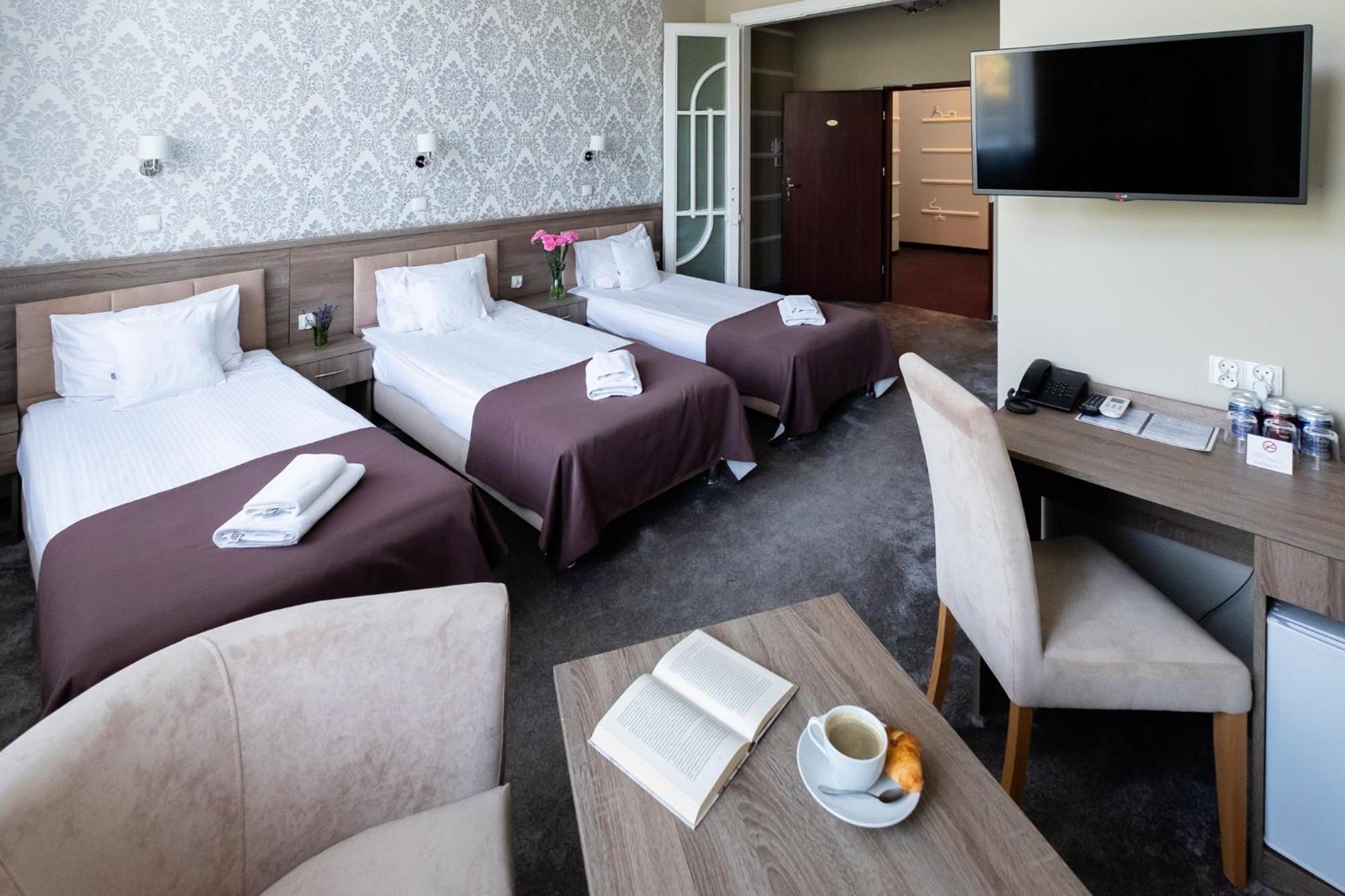 Hotel Maximum คราคูฟ ภายนอก รูปภาพ