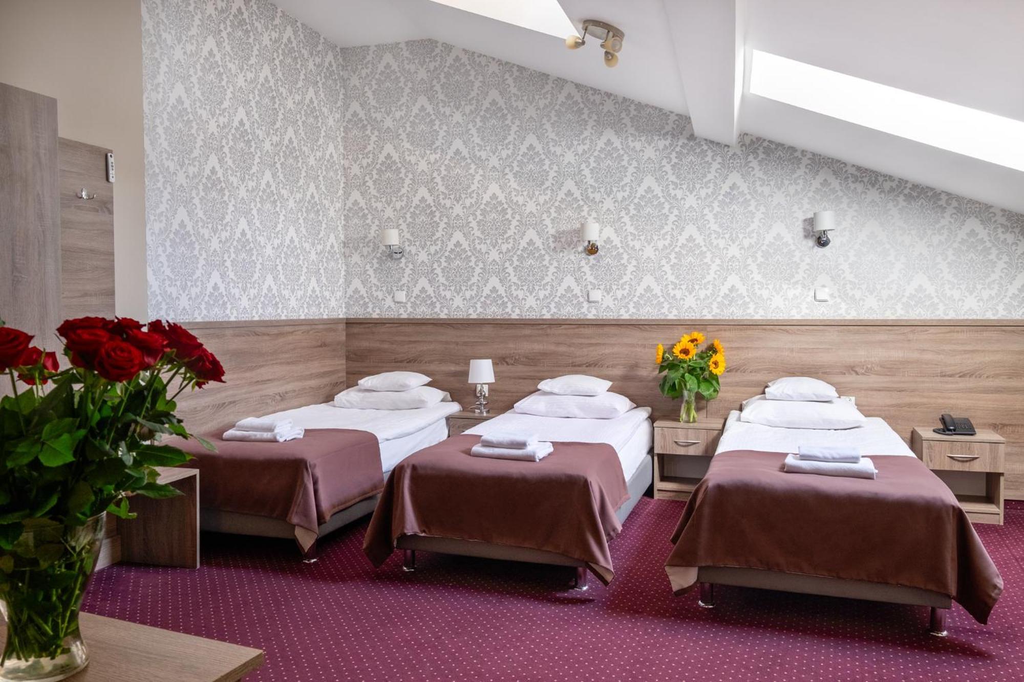 Hotel Maximum คราคูฟ ภายนอก รูปภาพ