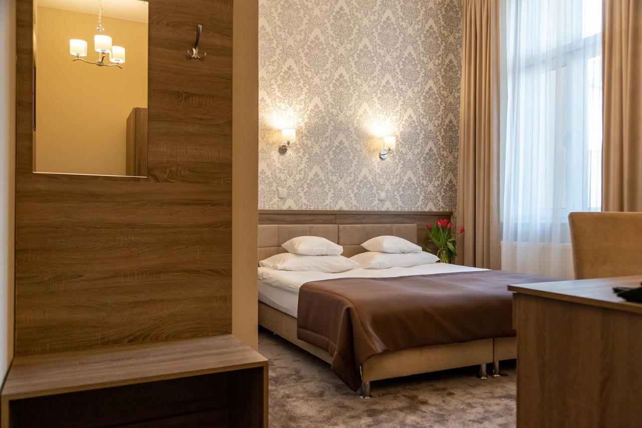 Hotel Maximum คราคูฟ ภายนอก รูปภาพ