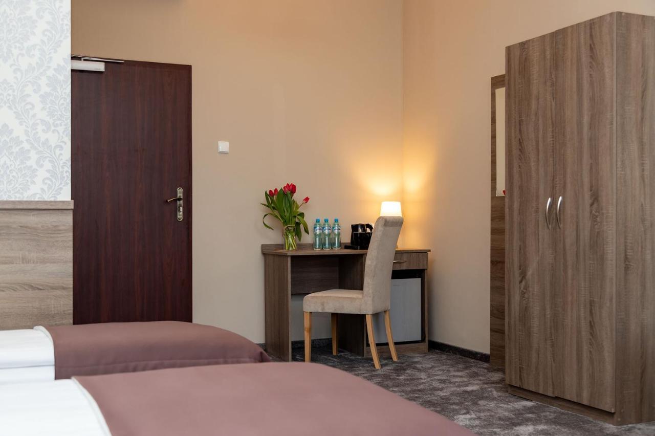Hotel Maximum คราคูฟ ภายนอก รูปภาพ